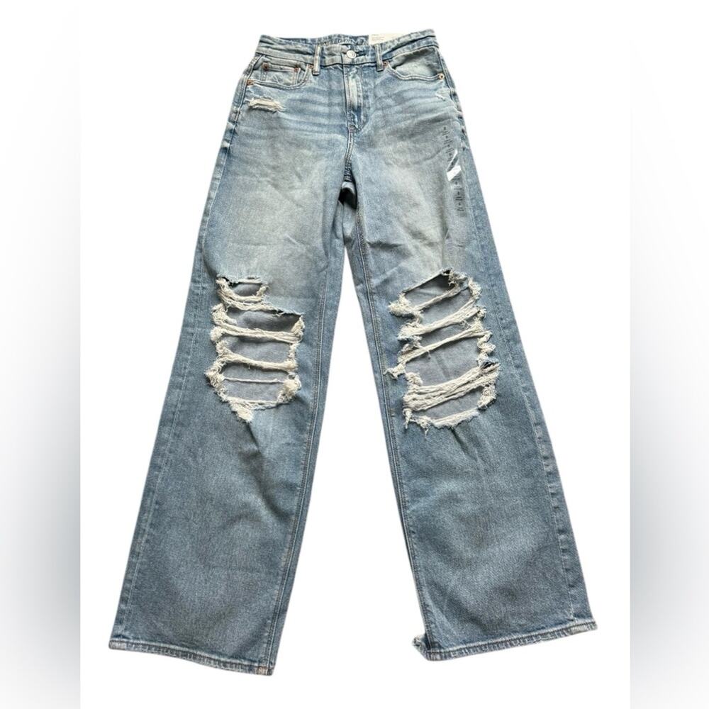 American Eagle Outfitters Light Blue Distressed Straight Leg Jeans